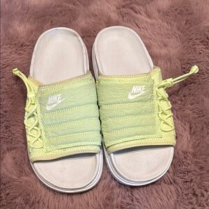 Nike Green and White Sandals Comfortable Flip Flops